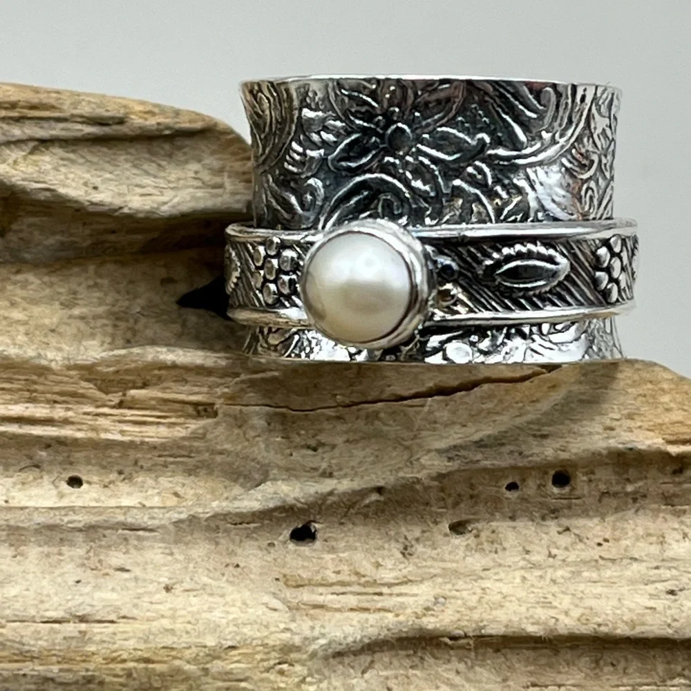 Sterling Silver Floral Pearl Ring